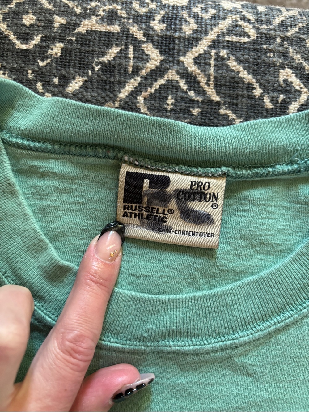 Vintage Russell Athletic Men's Pocket Tee in Aqua Green - Picture 9 of 9
